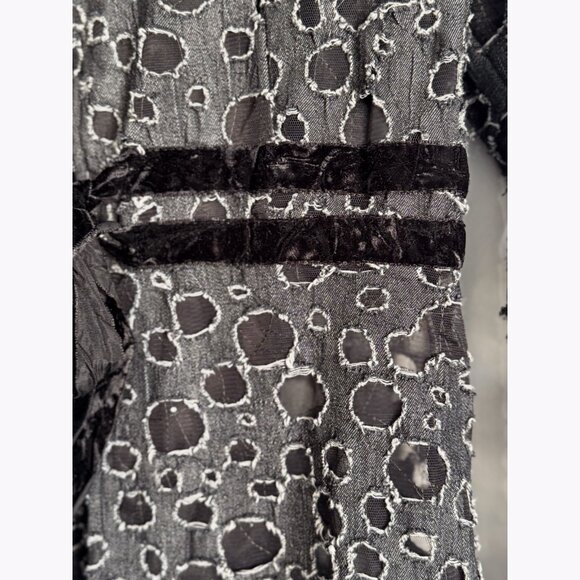 VTG Sno Skins Black Textured Cut-Out Mesh Velvet Tie Blazer Sz Small Avant Garde - Picture 4 of 11